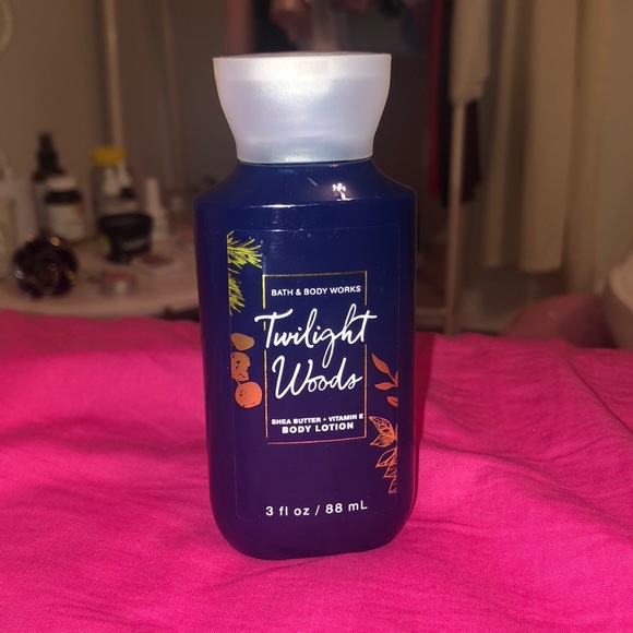 Bath & Body Works Accessories - FREE W/ PURCHASE Bath & Body Works Twilight Woods